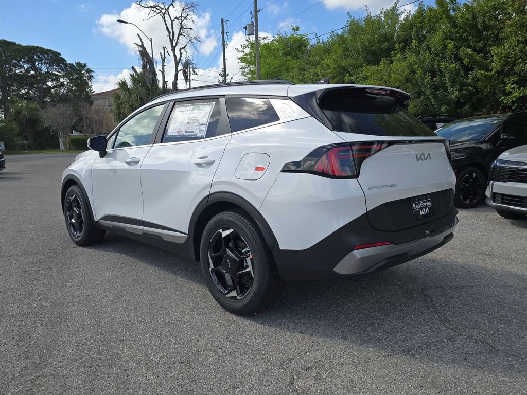 New 2026 Kia Sportage EX image 6