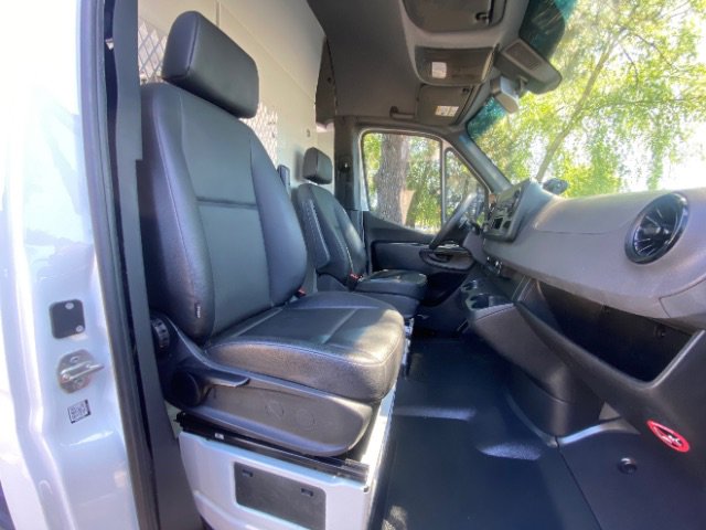 Used 2023 Mercedes-Benz Sprinter 2500 image 10