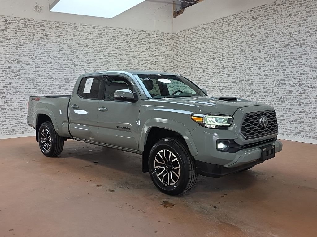 Used 2023 Toyota Tacoma TRD Sport w/ Black Out Package (TMS) image 1