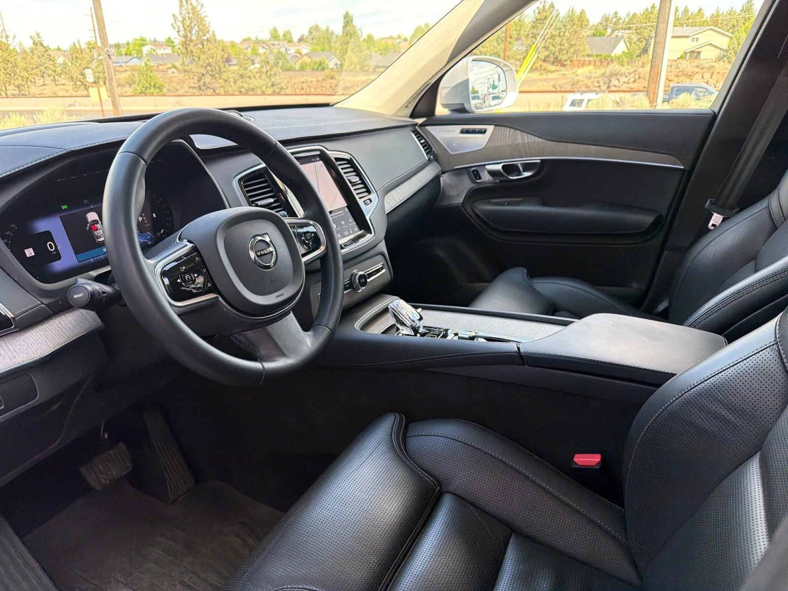 Used 2023 Volvo XC90 B6 Ultimate w/ Lounge Package AWD/4WD image 20