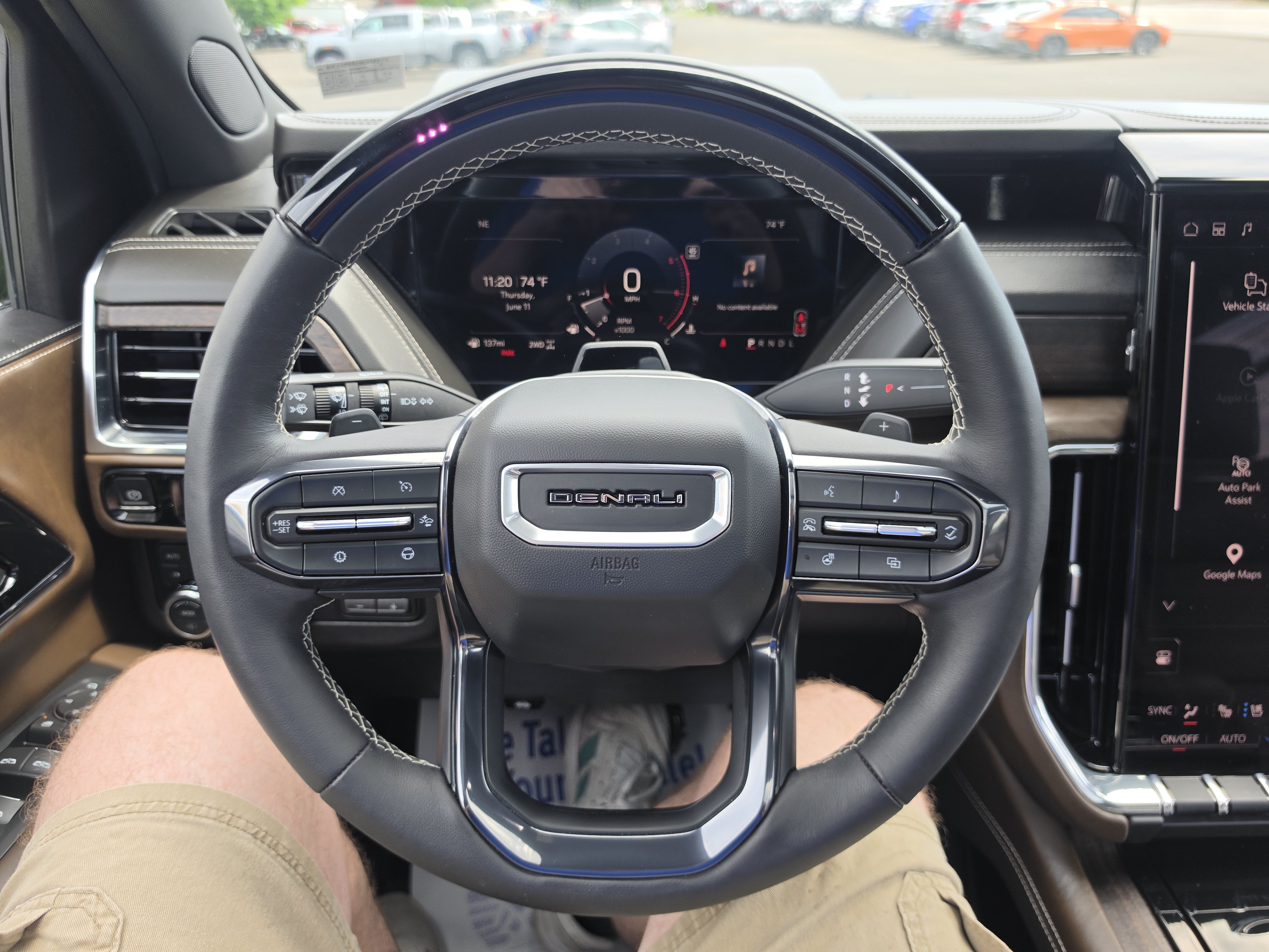 Used 2025 GMC Yukon Denali Ultimate AWD/4WD image 27