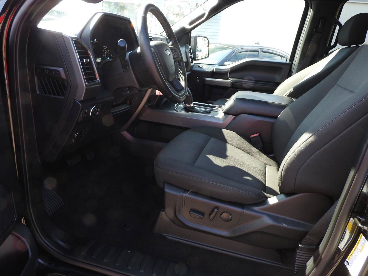 Used 2019 Ford F150 XLT w/ Equipment Group 302A Luxury AWD/4WD image 7