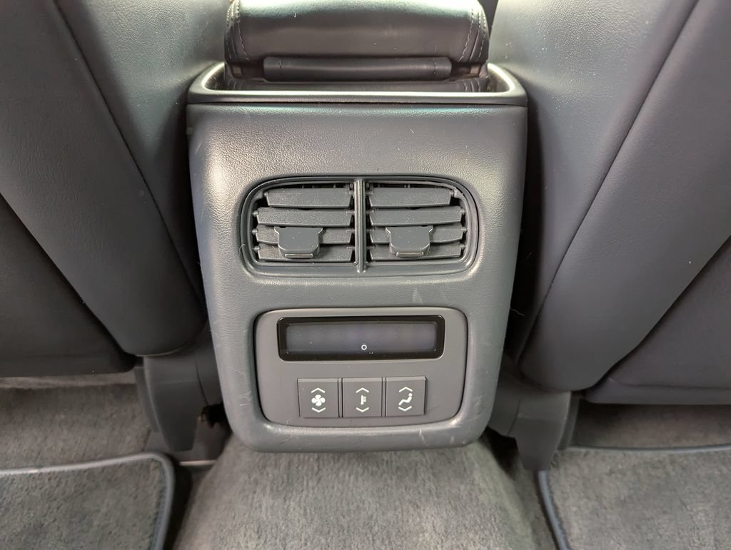 Used 2007 Cadillac DTS FWD image 33