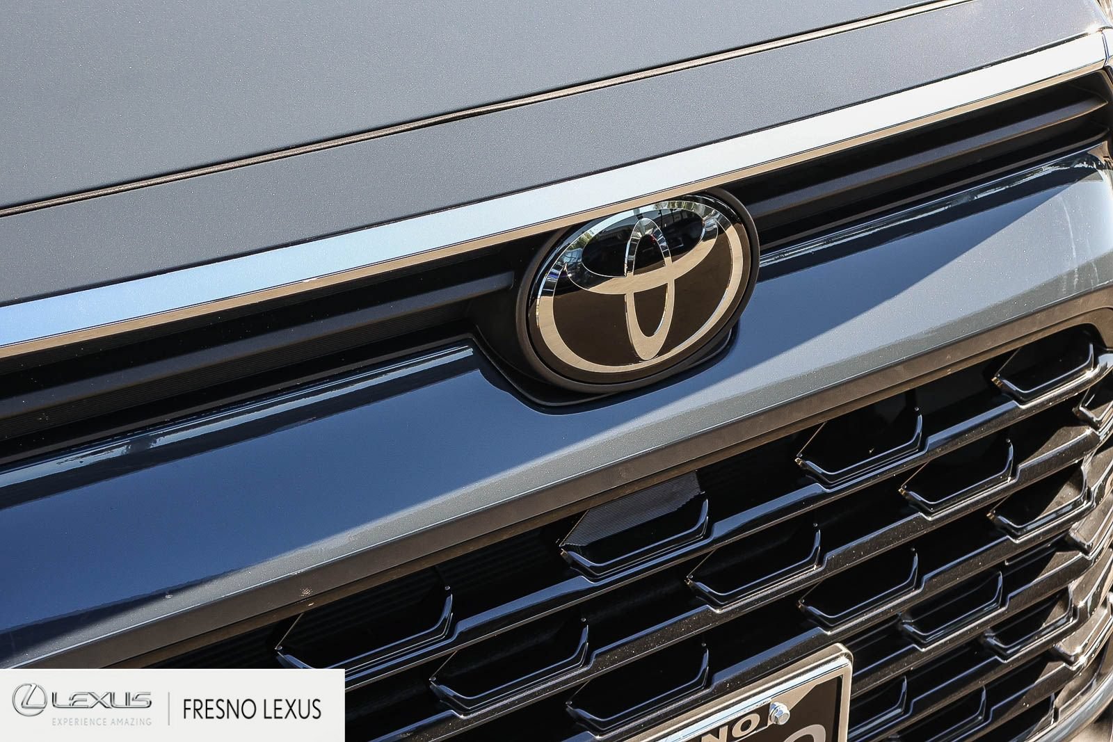 Used 2025 Toyota Grand Highlander AWD image 11