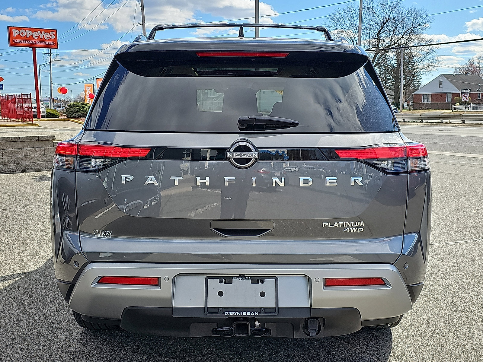 Certified 2022 Nissan Pathfinder Platinum w/ Lighting Package (N93) image 5