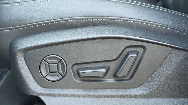 Used 2025 Audi Q7 2.0T Premium Plus AWD/4WD image 42