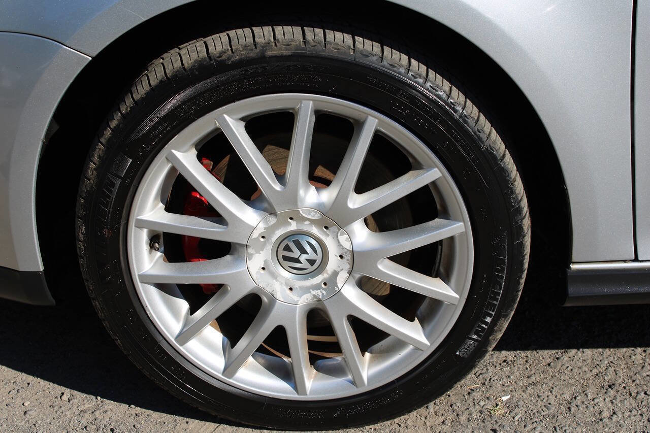 Used 2007 Volkswagen GTI 2-Door image 39