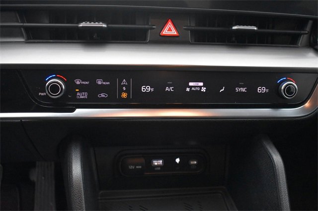 Used 2023 Kia Sportage EX image 29