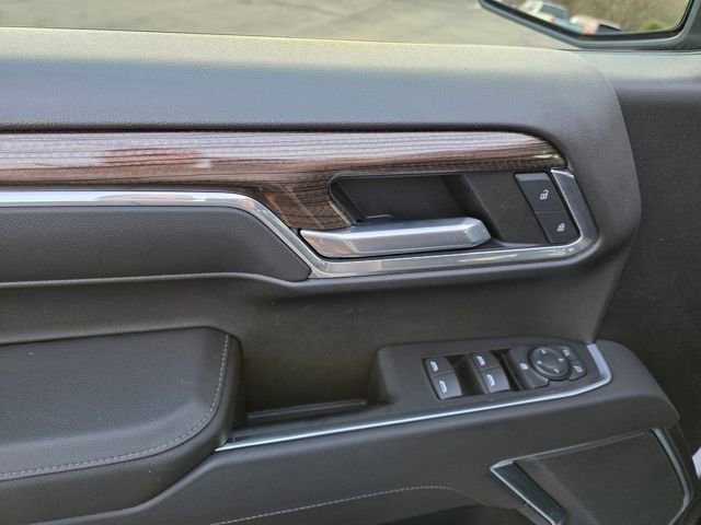 Used 2022 Chevrolet Silverado 1500 LT AWD/4WD image 17