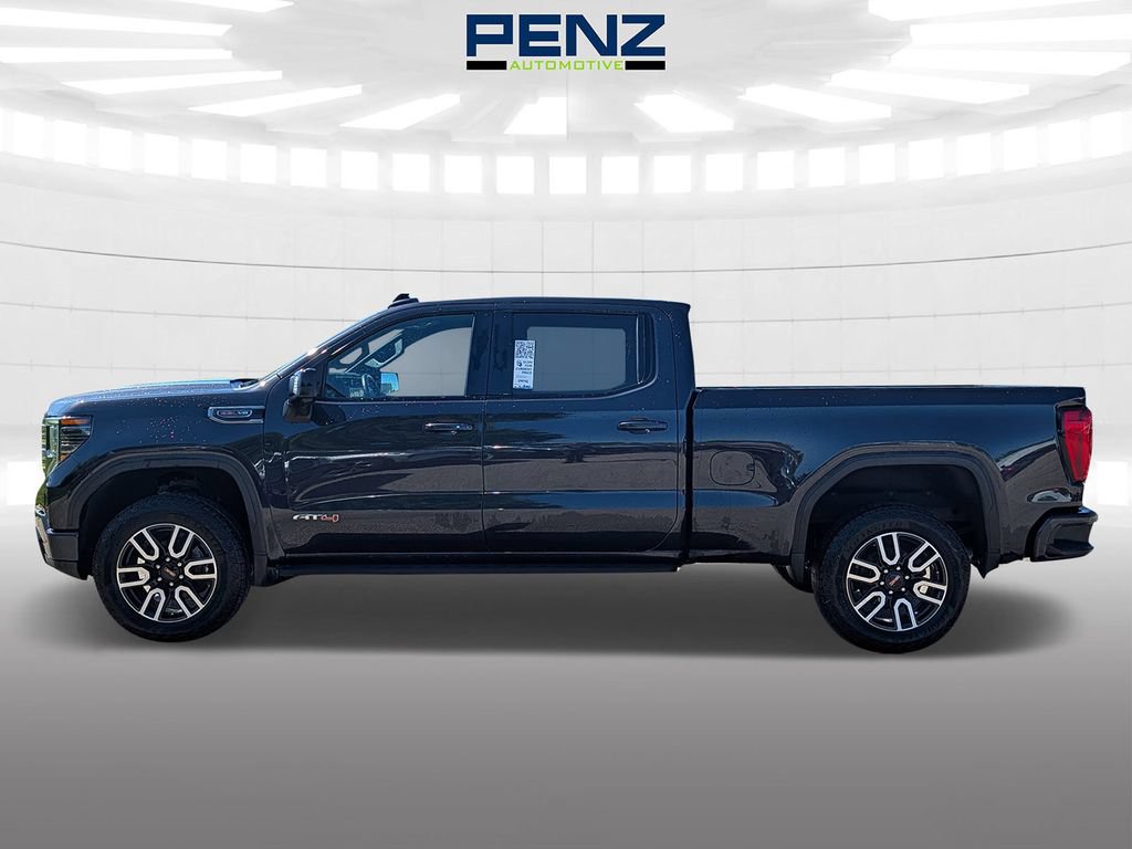 Used 2022 GMC Sierra 1500 AT4 w/ AT4 Preferred Package AWD/4WD image 4