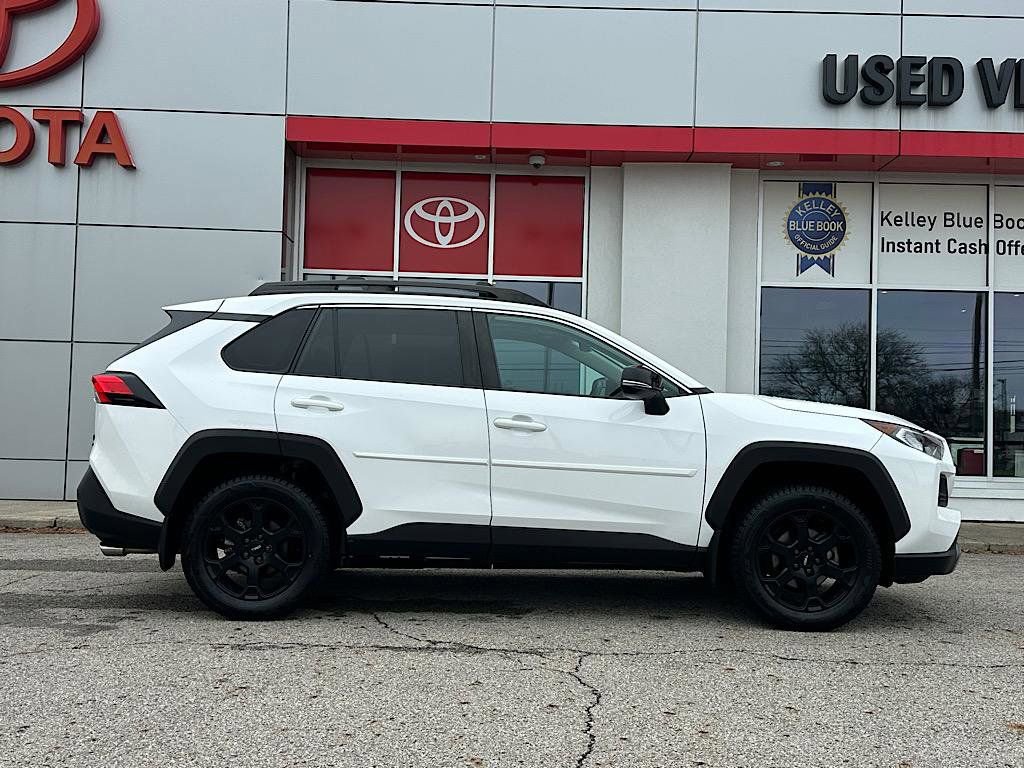 Certified 2020 Toyota RAV4 TRD Off-Road image 6