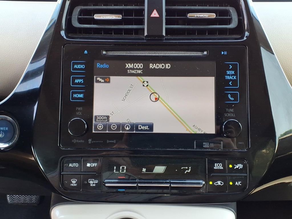 Used 2017 Toyota Prius Three w/ Advanced Technology Package FWD image 11