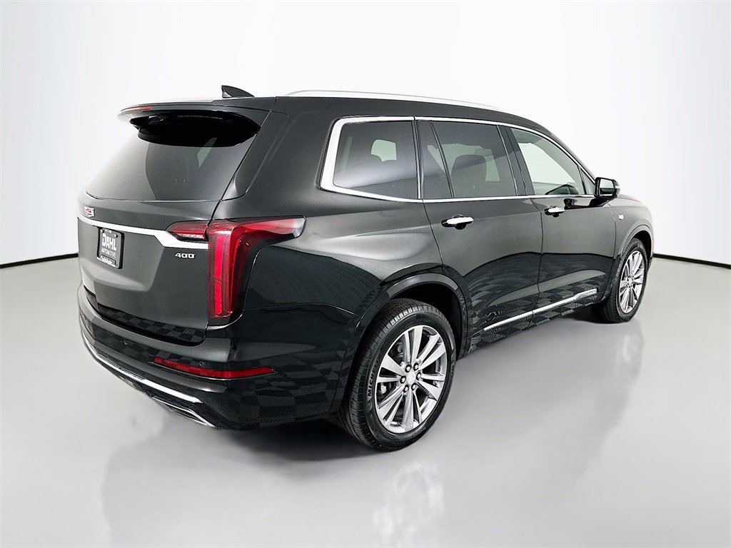 Used 2025 Cadillac XT6 Premium Luxury image 7