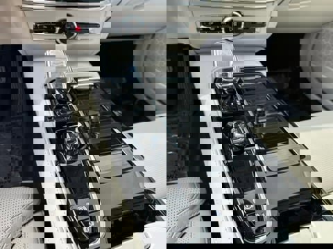 Certified 2024 Volvo S90 T8 Ultimate w/ Lounge Package image 12