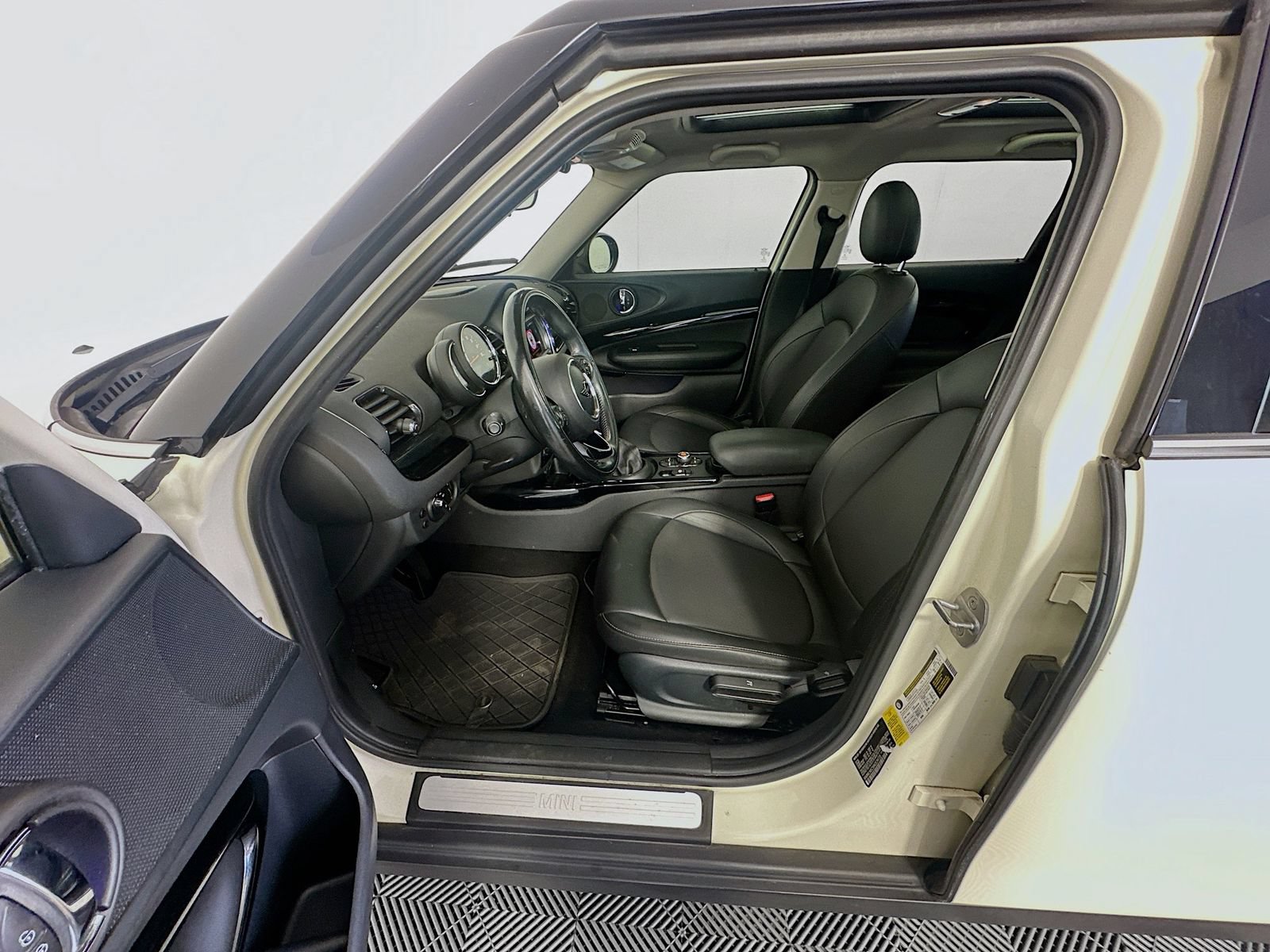 Used 2019 MINI Cooper Clubman FWD image 20