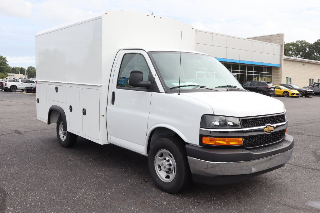 New 2026 Chevrolet Express 3500 w/ Power Convenience Package RWD image 2