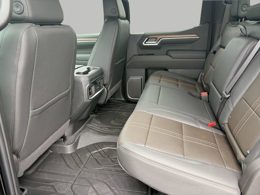 New 2026 Chevrolet Silverado 1500 High Country AWD/4WD image 13