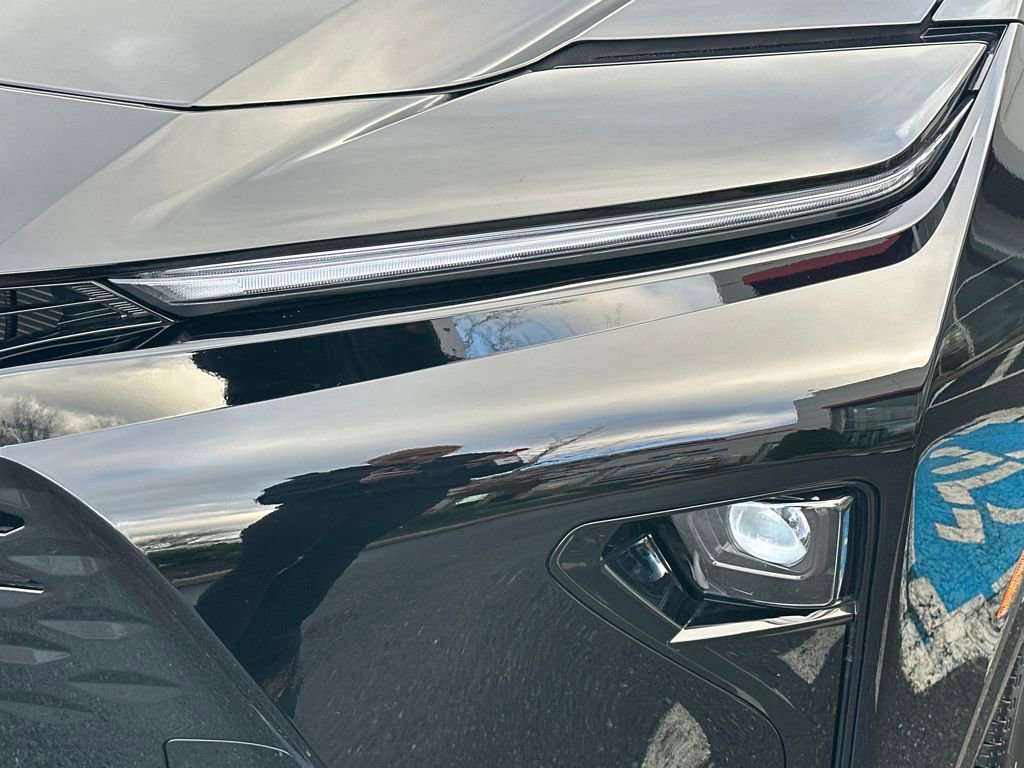 Used 2025 Toyota Crown Signia Limited image 9