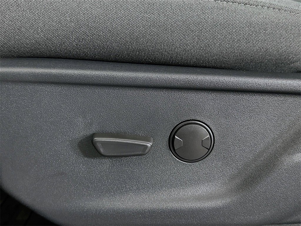 New 2026 Ford F350 XLT w/ XLT Premium Package image 22