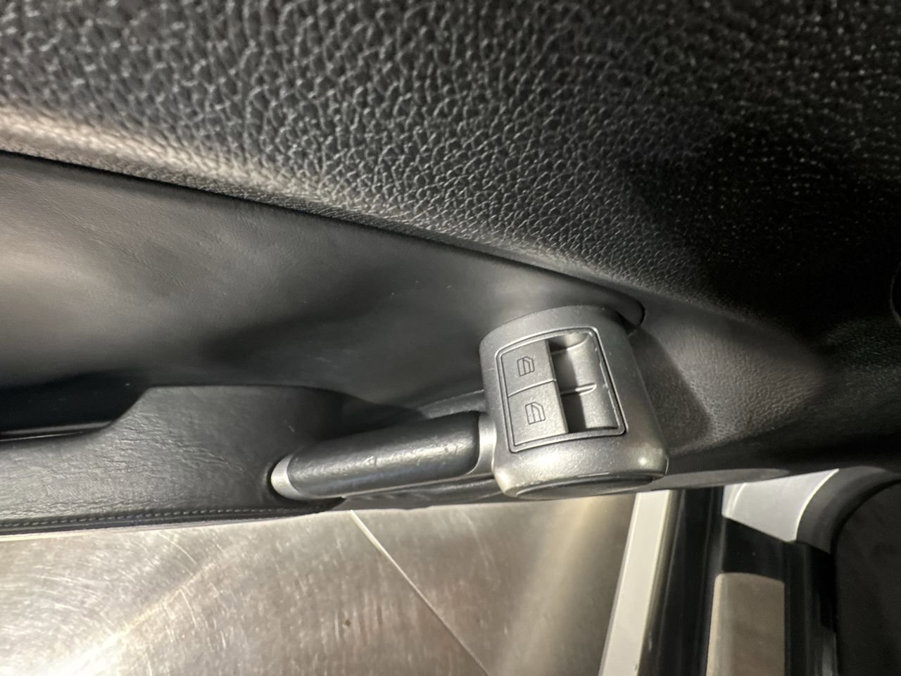 Used 2009 Mercedes-Benz SLK 55 AMG image 21