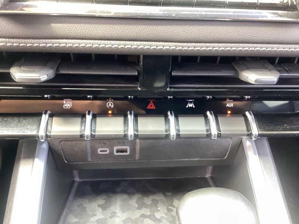 Used 2023 Chevrolet Colorado LT w/ LT Convenience Package AWD/4WD image 24