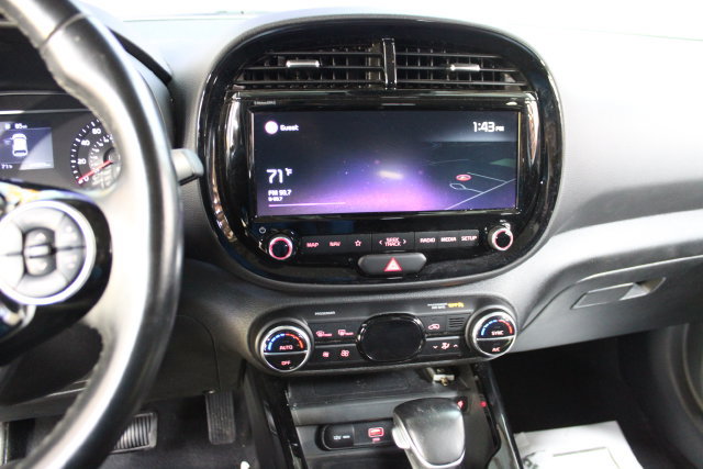 Used 2022 Kia Soul EX FWD image 18