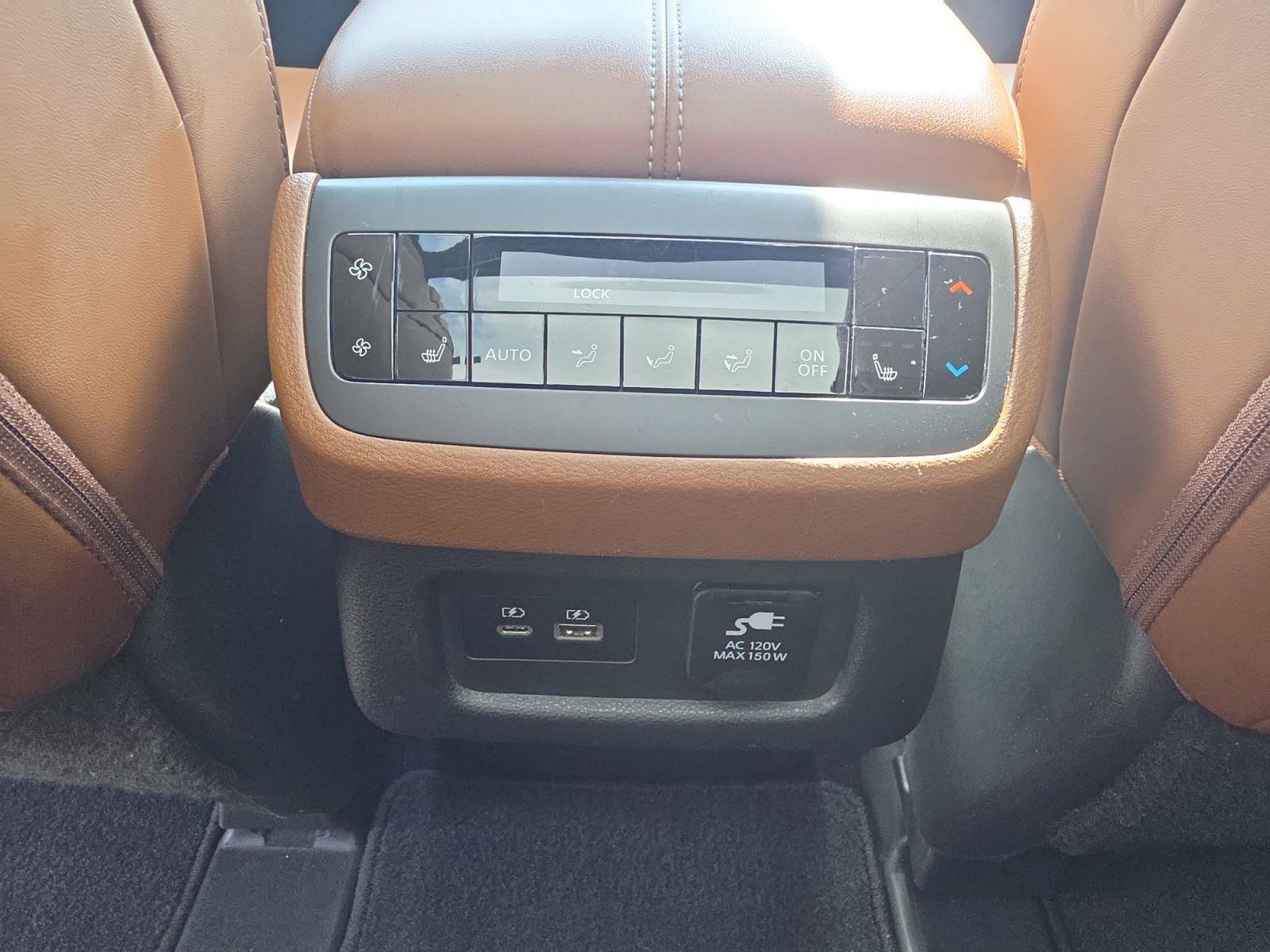 Used 2024 Nissan Pathfinder Platinum AWD/4WD image 23