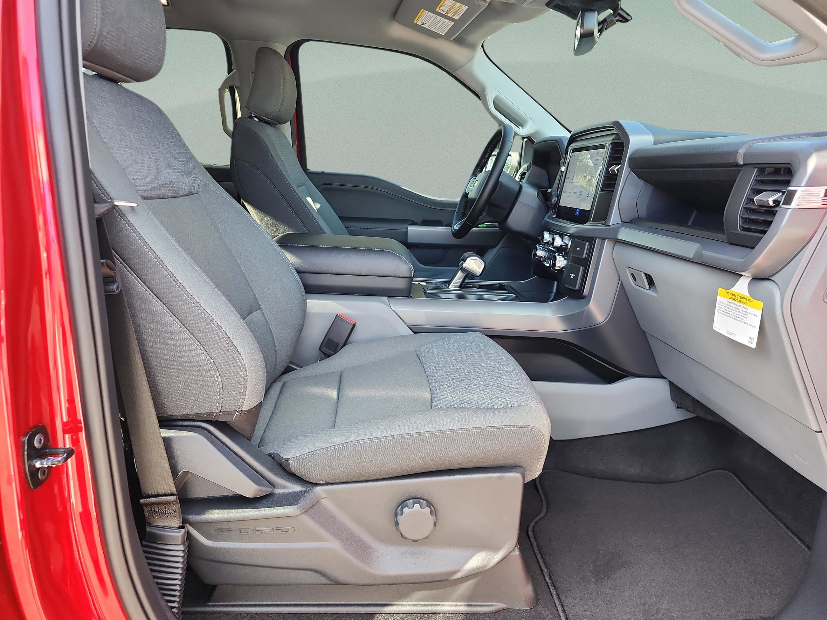 New 2025 Ford F150 Lightning XLT image 25