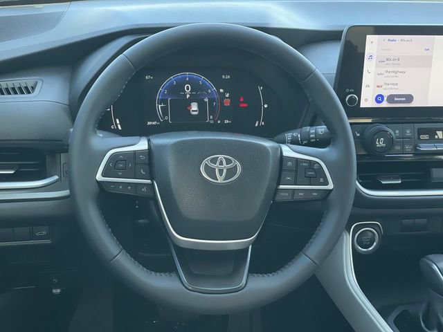 Used 2024 Toyota Grand Highlander XLE image 8