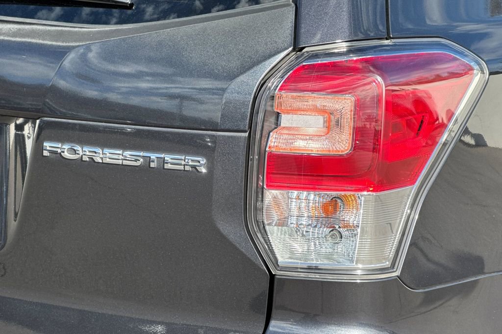 Used 2018 Subaru Forester 2.5i Touring w/ Popular Package #3B image 34