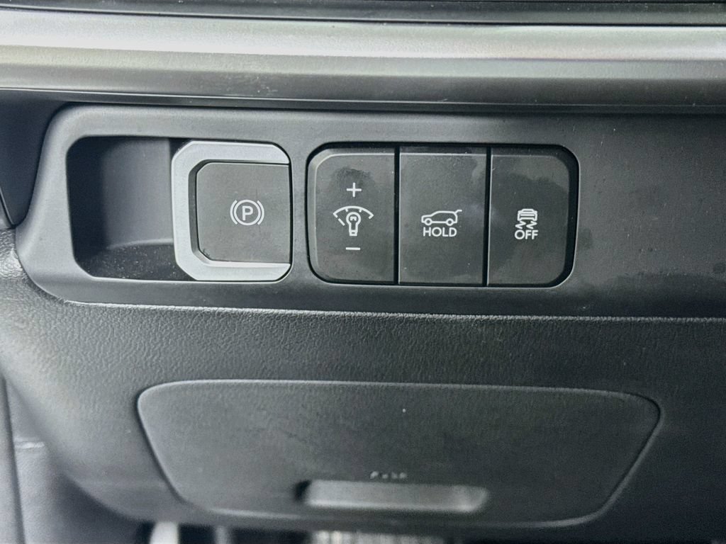 Used 2026 Hyundai Santa Fe SEL FWD image 10