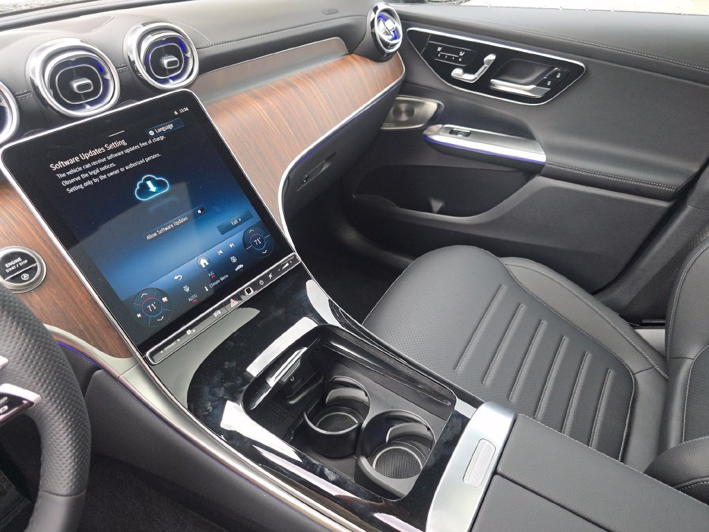 New 2027 Mercedes-Benz GLC 300 4MATIC image 31