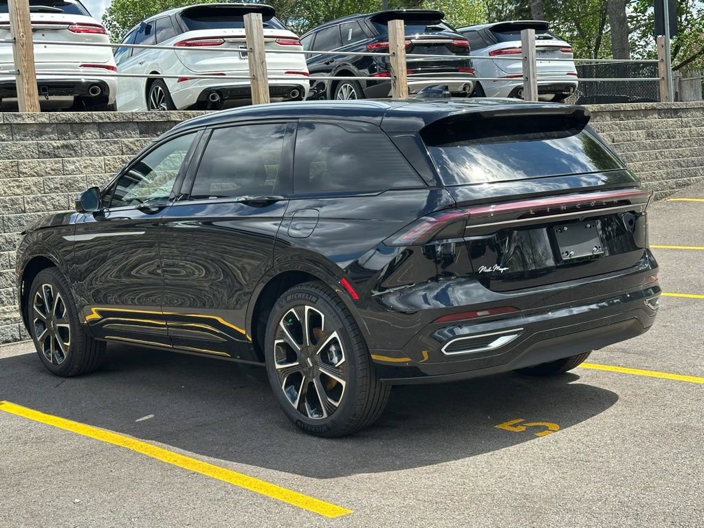 New 2026 Lincoln Nautilus Reserve AWD/4WD image 32