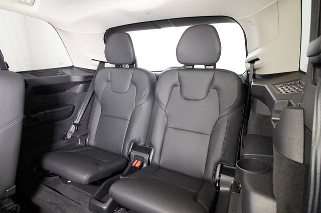 Certified 2025 Volvo XC90 B6 Plus w/ Protection Package Premier AWD/4WD image 24
