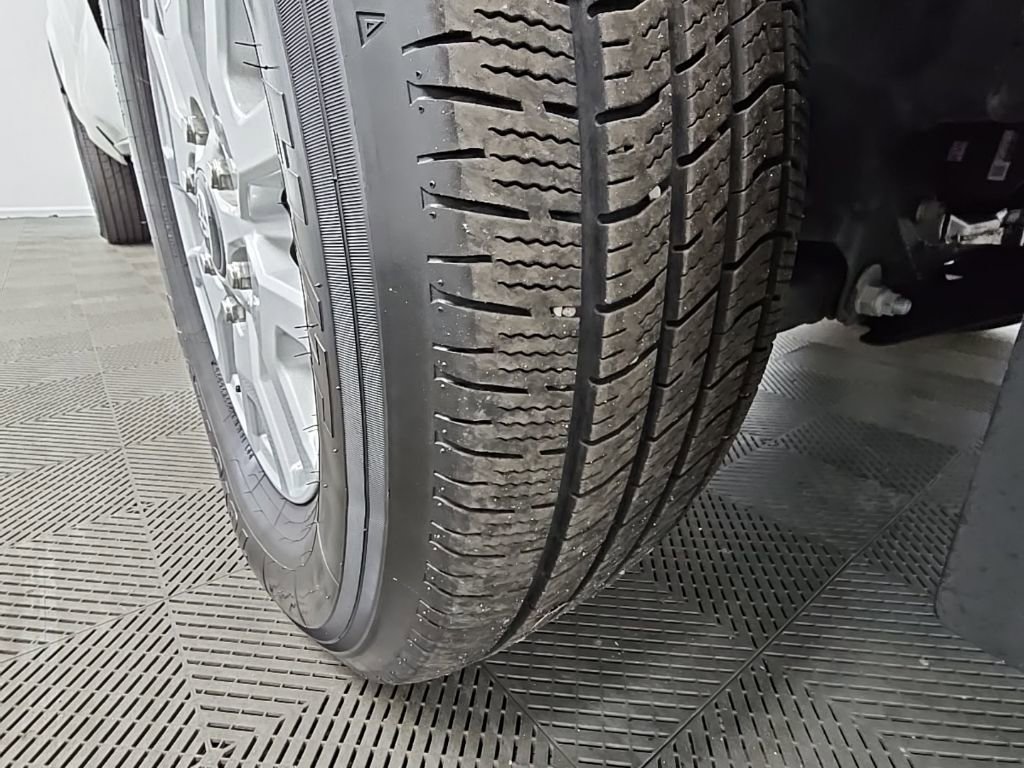 Used 2024 Toyota Tacoma SR image 46