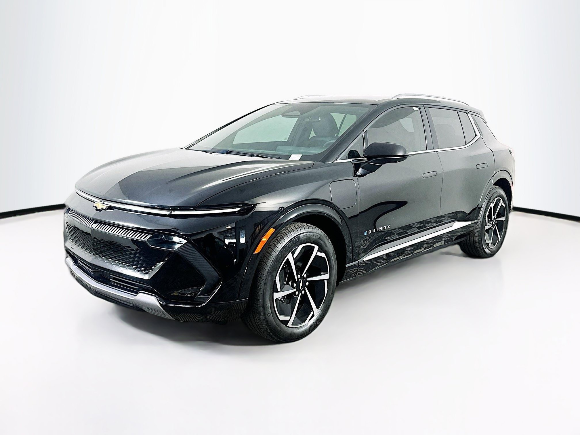 Used 2025 Chevrolet Equinox EV LT FWD image 3