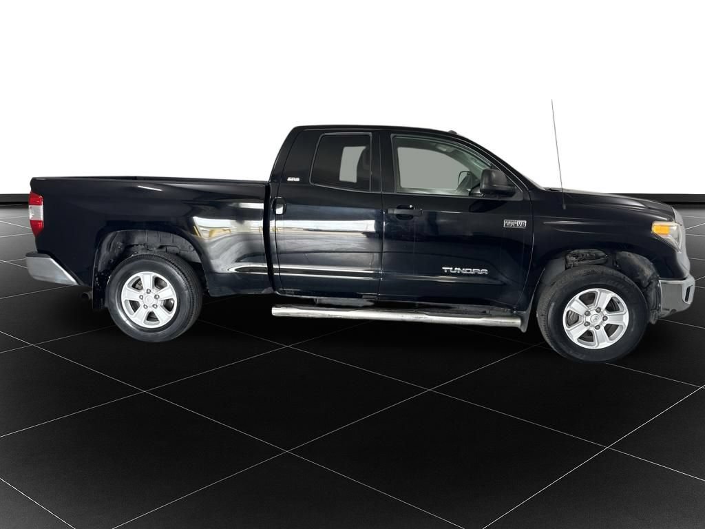 Used 2017 Toyota Tundra SR5 AWD/4WD image 6