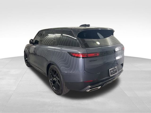Used 2025 Land Rover Range Rover Sport SE image 7