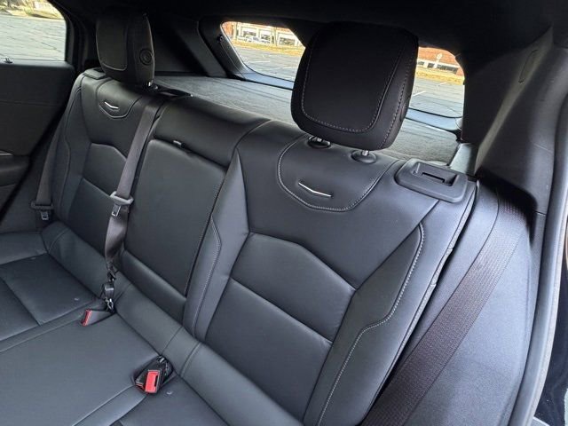 Used 2022 Cadillac XT4 Luxury w/ Cold Weather Package image 26