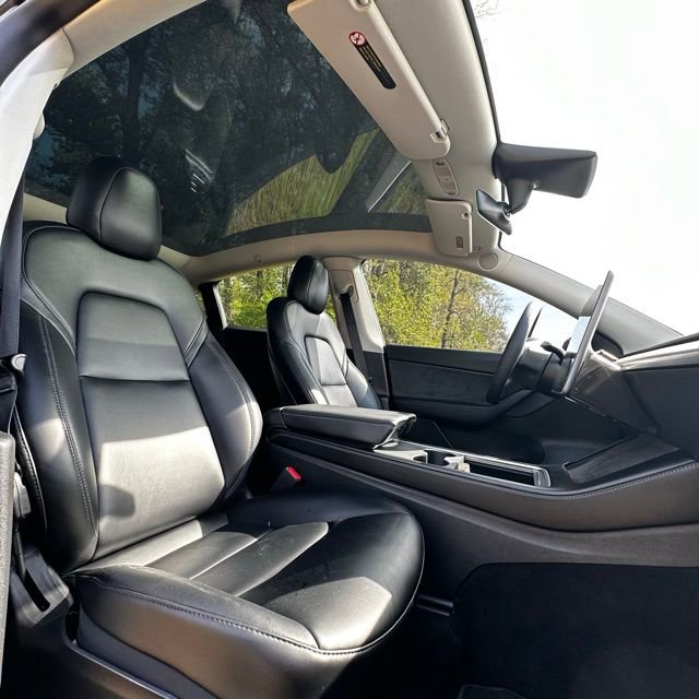 Used 2021 Tesla Model Y Performance image 23