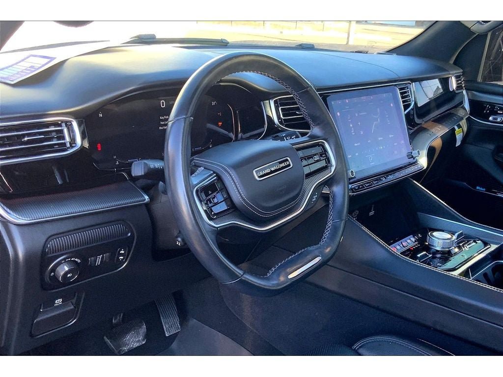 Used 2022 Jeep Grand Wagoneer Series II AWD/4WD image 15