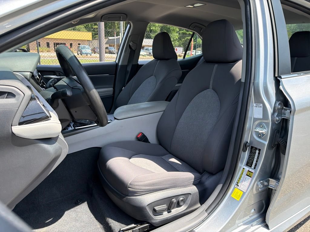 Used 2024 Toyota Camry LE FWD image 18