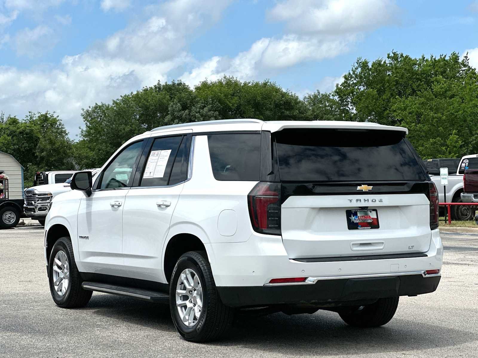 Used 2025 Chevrolet Tahoe LT AWD/4WD image 13