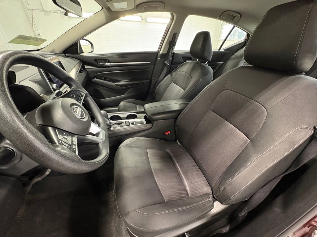 Used 2023 Nissan Altima 2.5 SV image 17