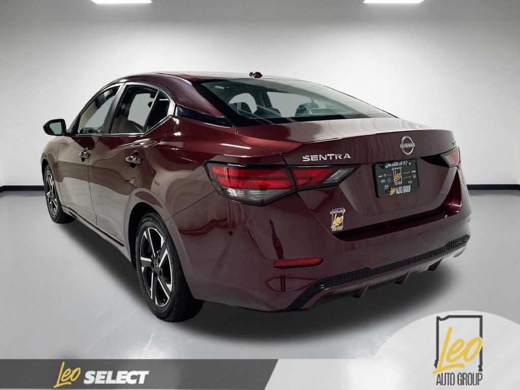 Used 2024 Nissan Sentra SV FWD image 10