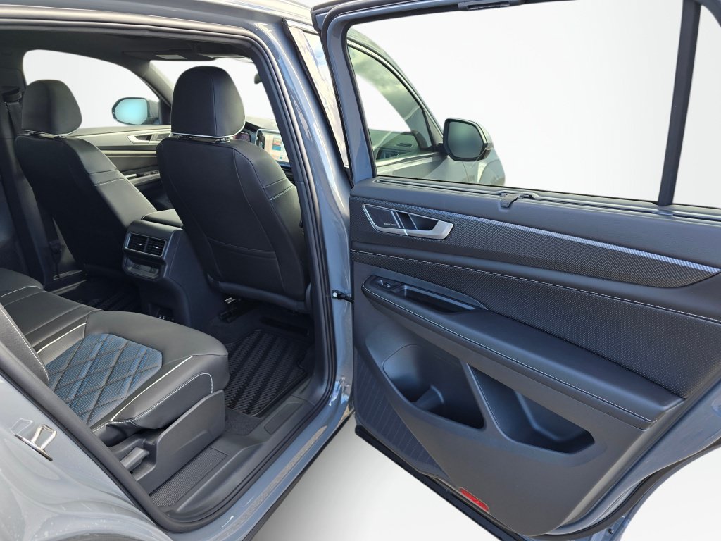 New 2026 Volkswagen Atlas Cross Sport SEL Premium R-Line AWD/4WD image 39