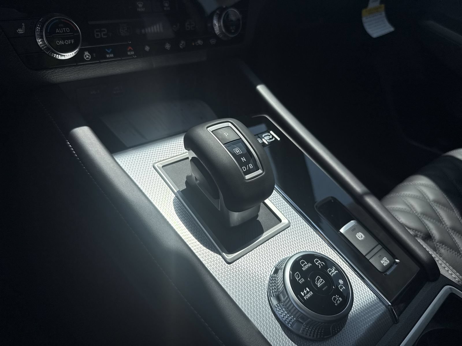 New 2026 Nissan Rogue Platinum AWD/4WD image 25