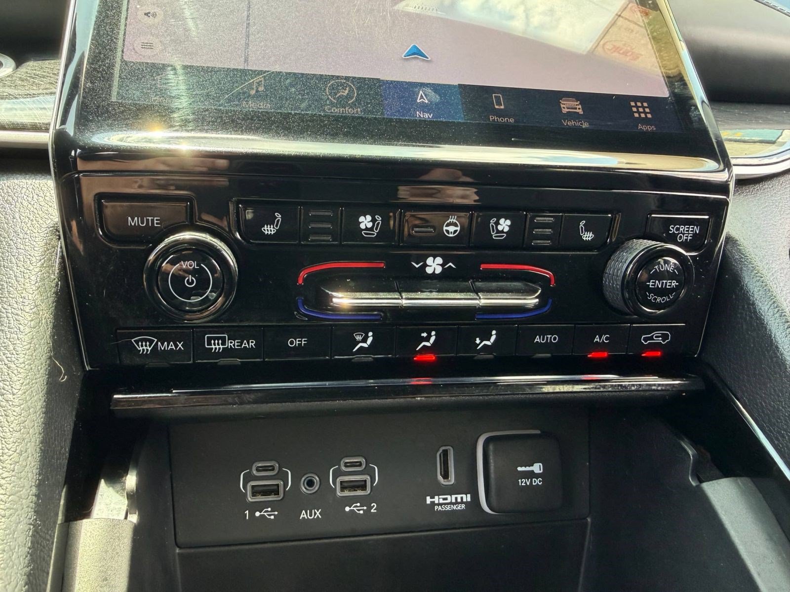 Used 2022 Jeep Grand Cherokee Trailhawk AWD/4WD image 17