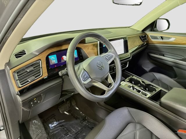 Used 2024 Volkswagen Atlas SE FWD image 9