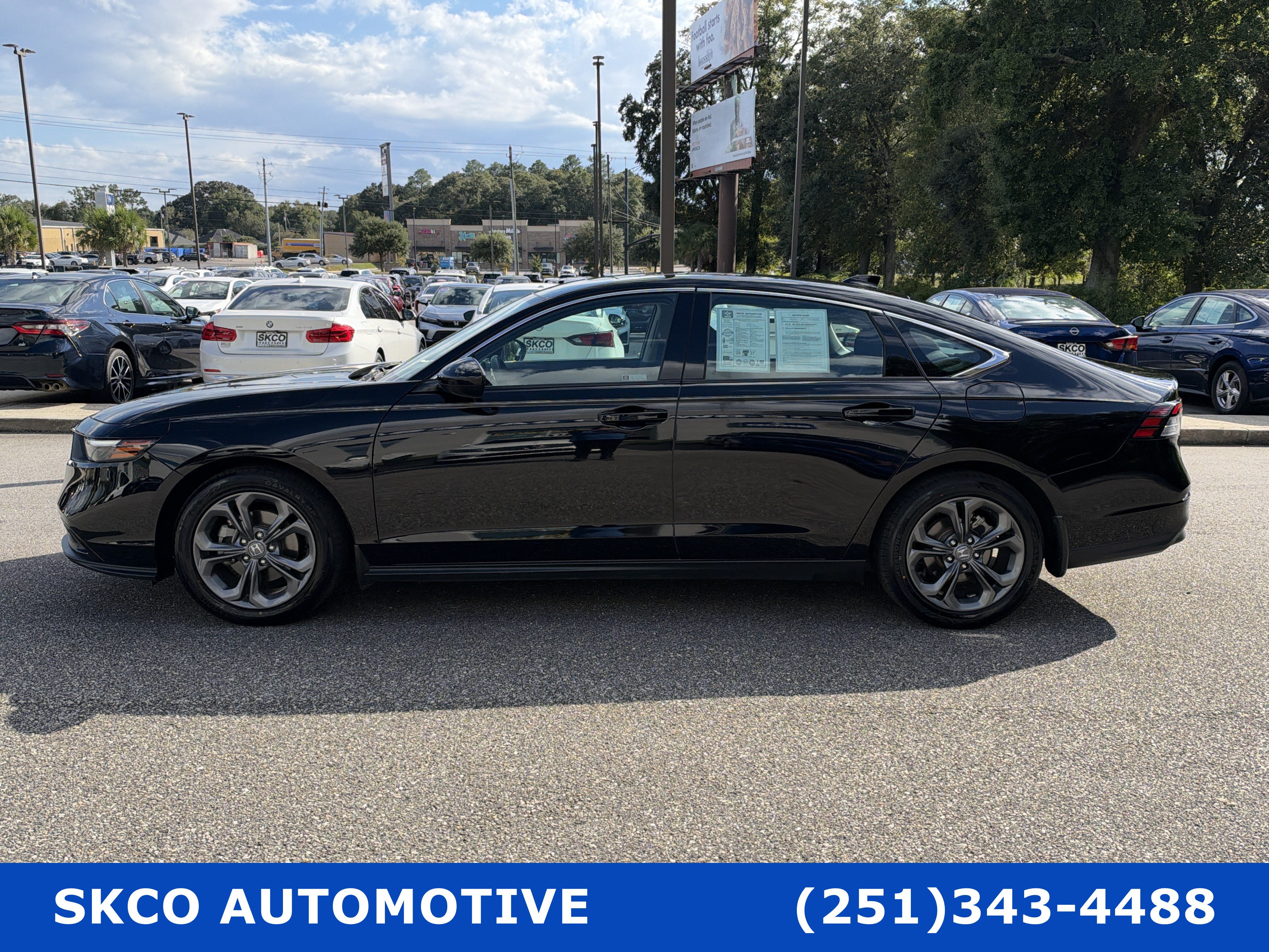 Used 2024 Honda Accord EX image 2